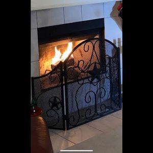 Fire place screen